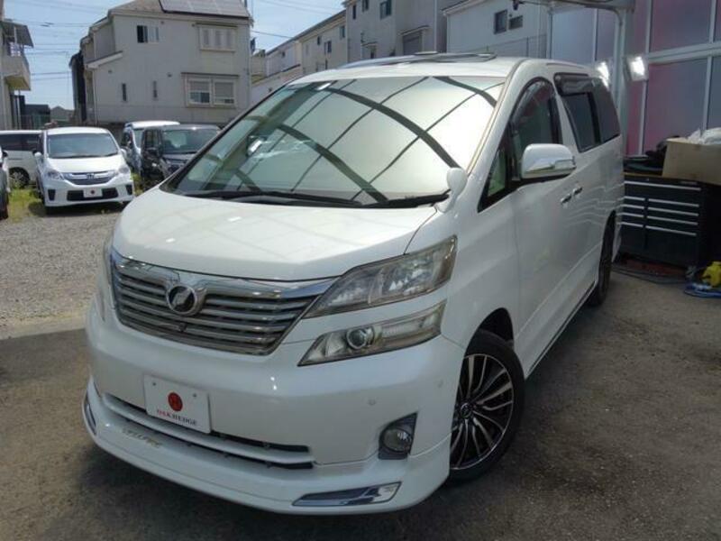 TOYOTA VELLFIRE