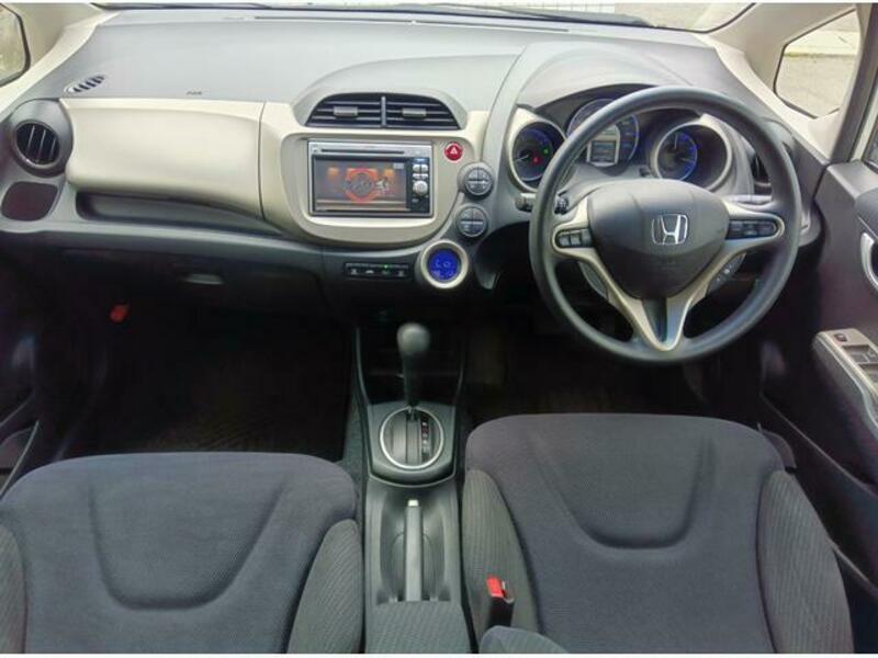 FIT HYBRID