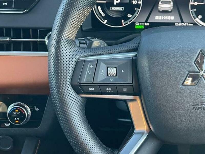 OUTLANDER PHEV