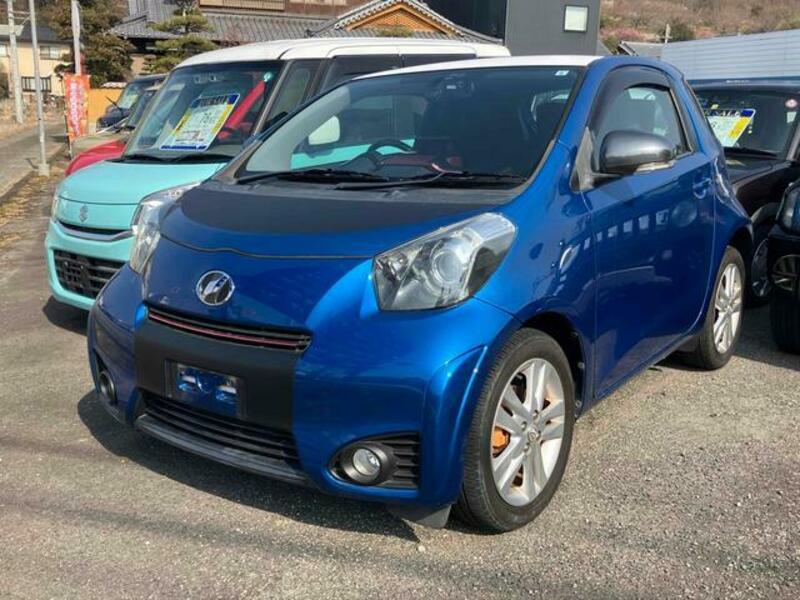 TOYOTA IQ