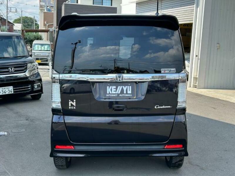 N BOX CUSTOM