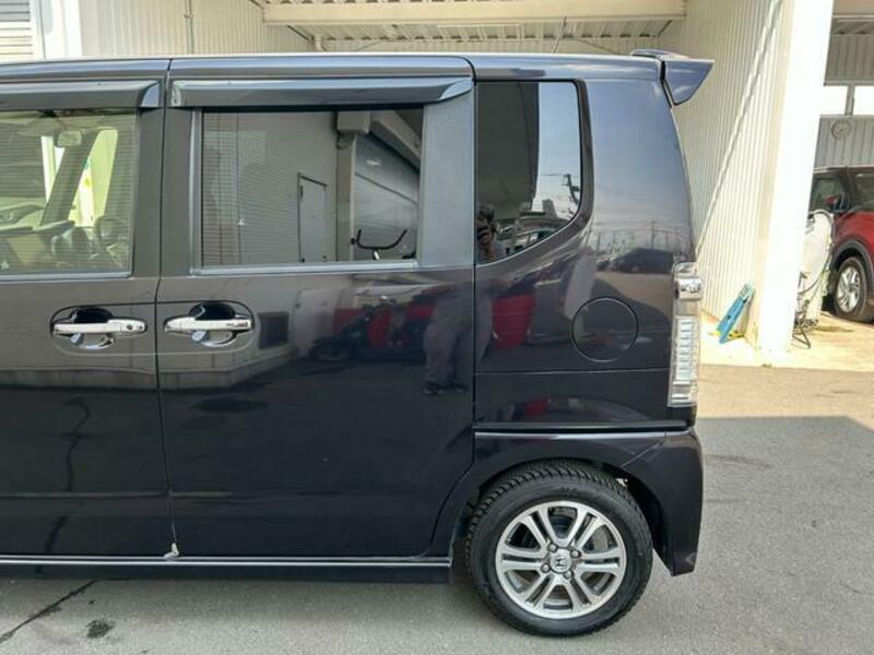 N BOX CUSTOM