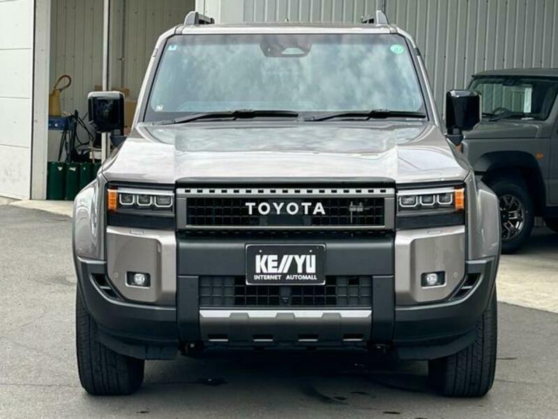 LAND CRUISER 250
