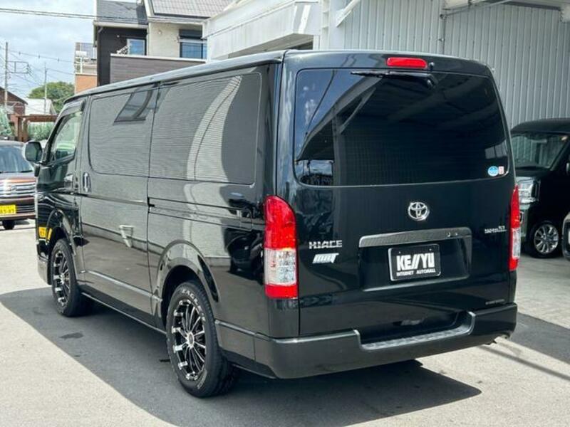 HIACE VAN