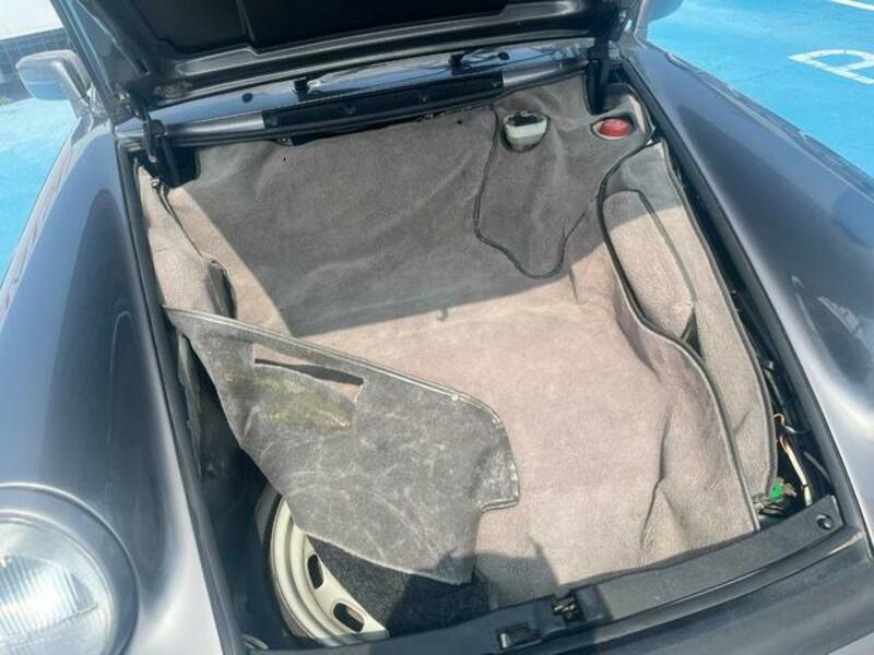 911