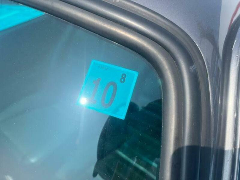 911