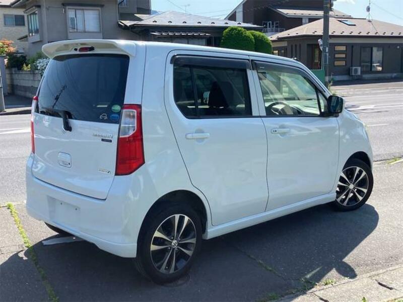 WAGON R