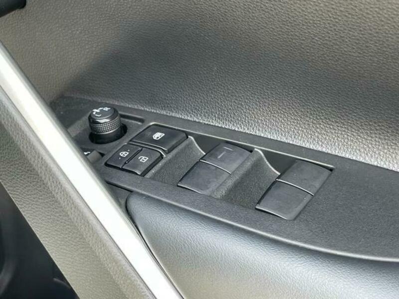 COROLLA CROSS