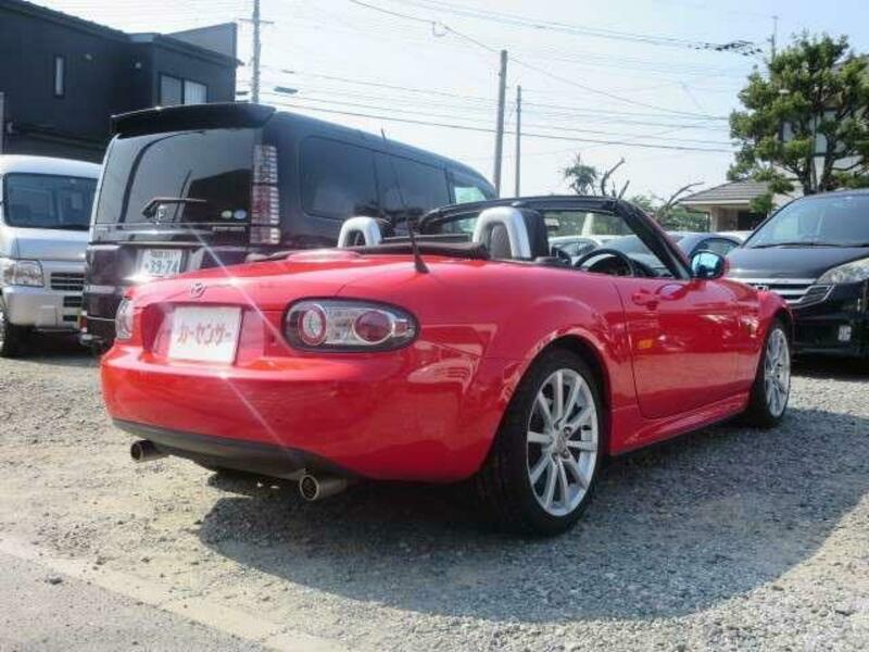 ROADSTER