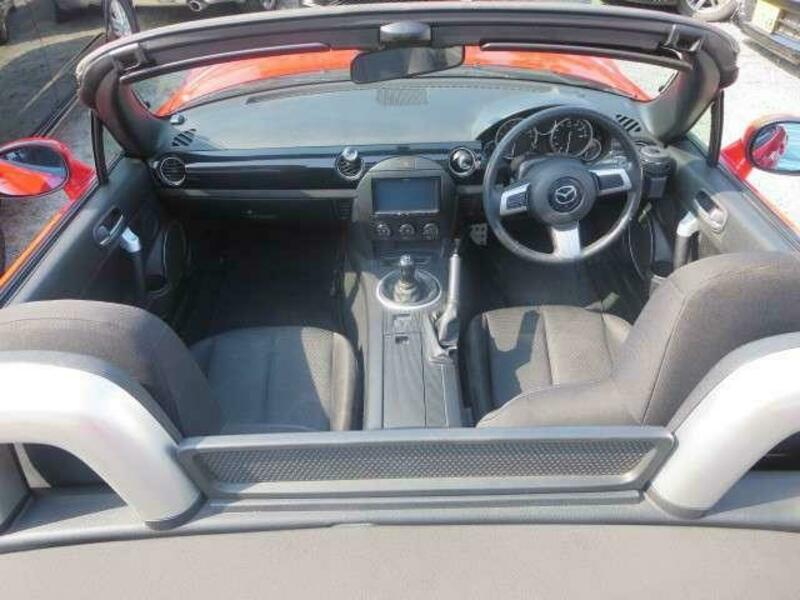 ROADSTER
