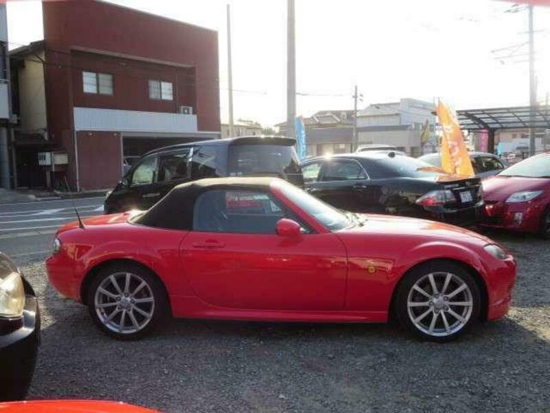 ROADSTER