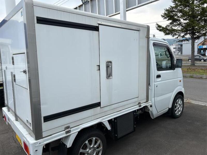 CARRY TRUCK