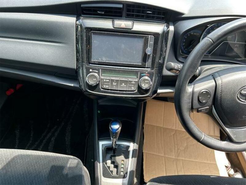 COROLLA AXIO