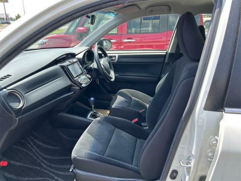 COROLLA AXIO