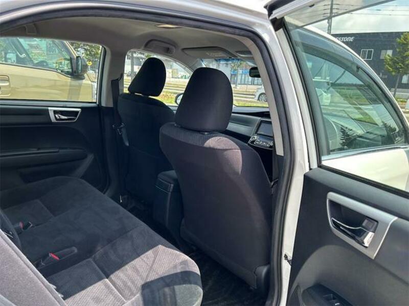 COROLLA AXIO