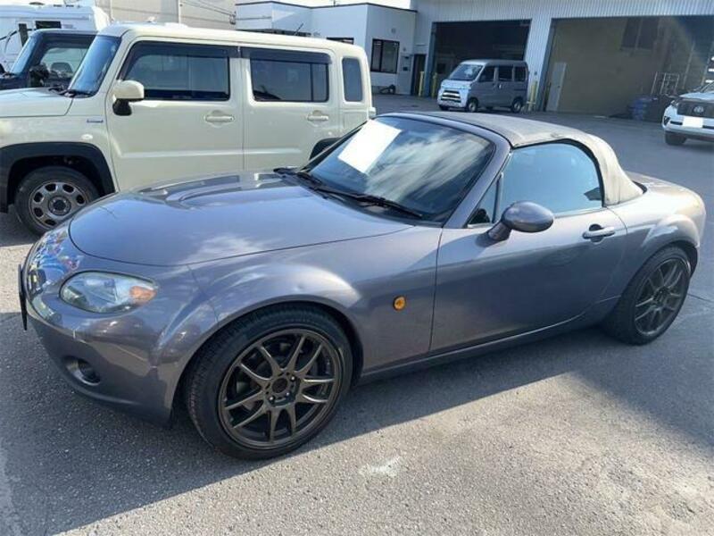 ROADSTER