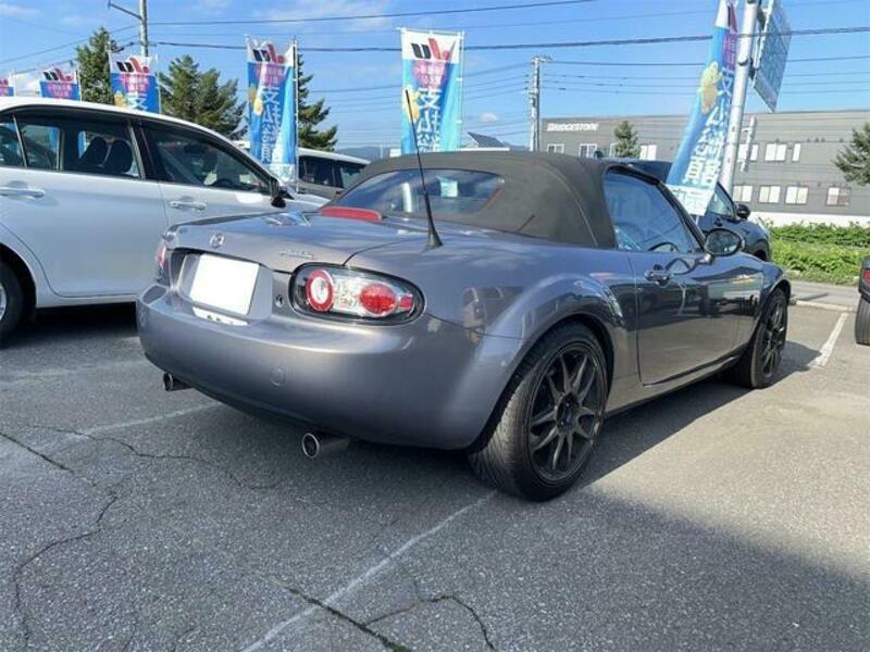 ROADSTER
