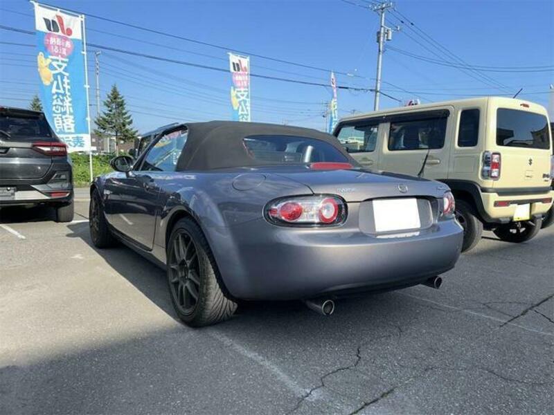 ROADSTER