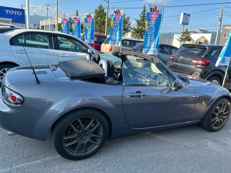 ROADSTER
