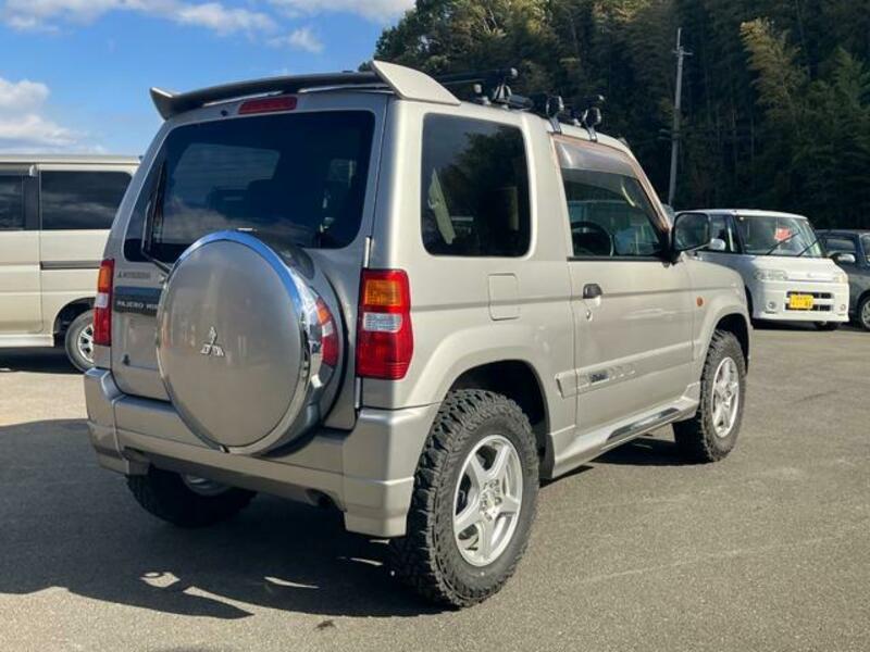 PAJERO MINI