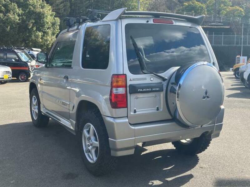 PAJERO MINI
