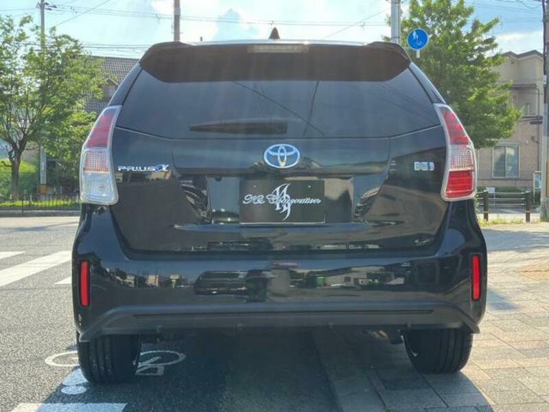 PRIUS ALPHA