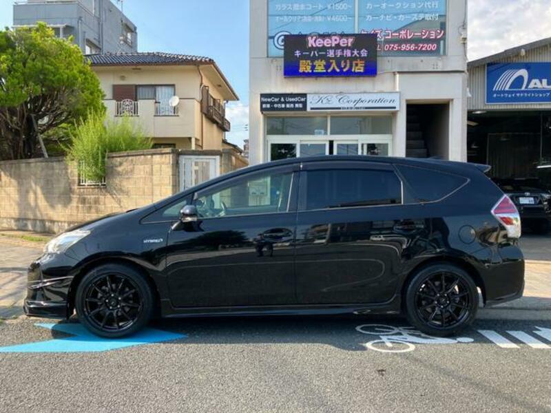 PRIUS ALPHA