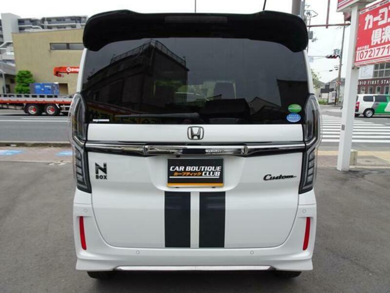 N BOX CUSTOM