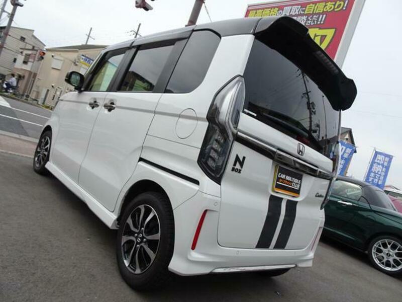 N BOX CUSTOM
