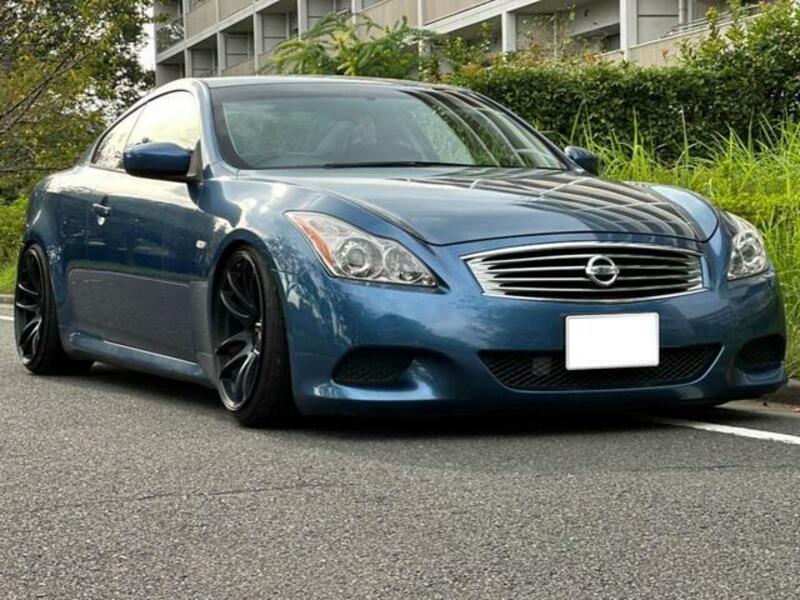 NISSAN SKYLINE