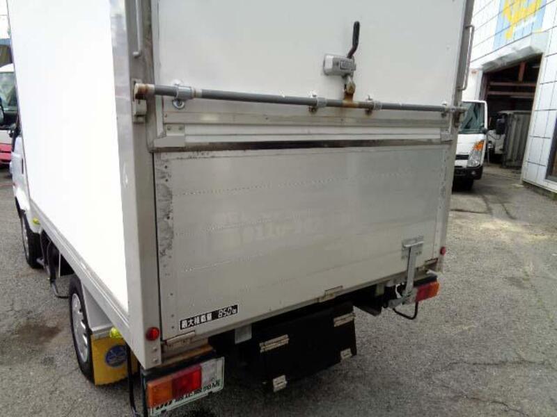 BONGO TRUCK