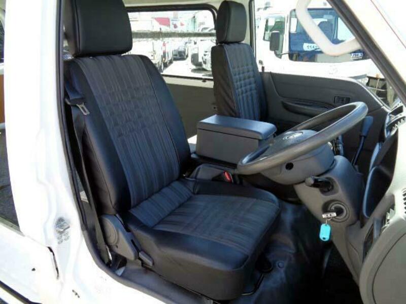 BONGO VAN
