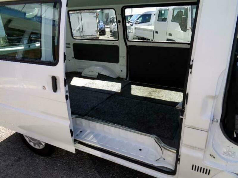 BONGO VAN