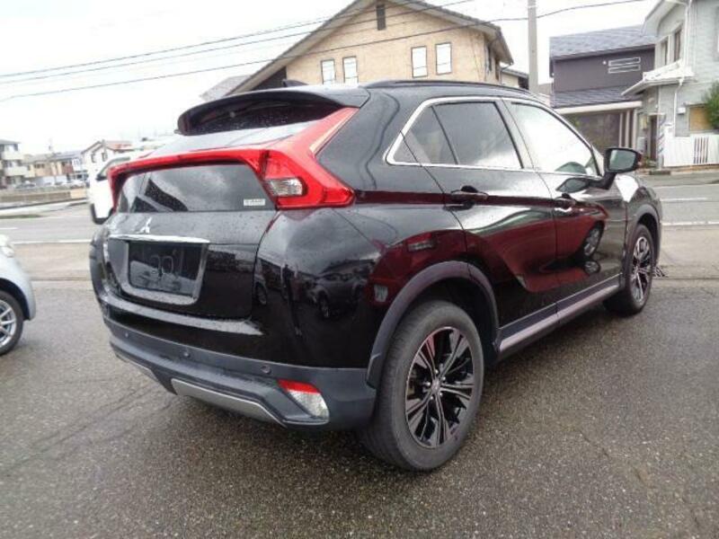 ECLIPSE CROSS