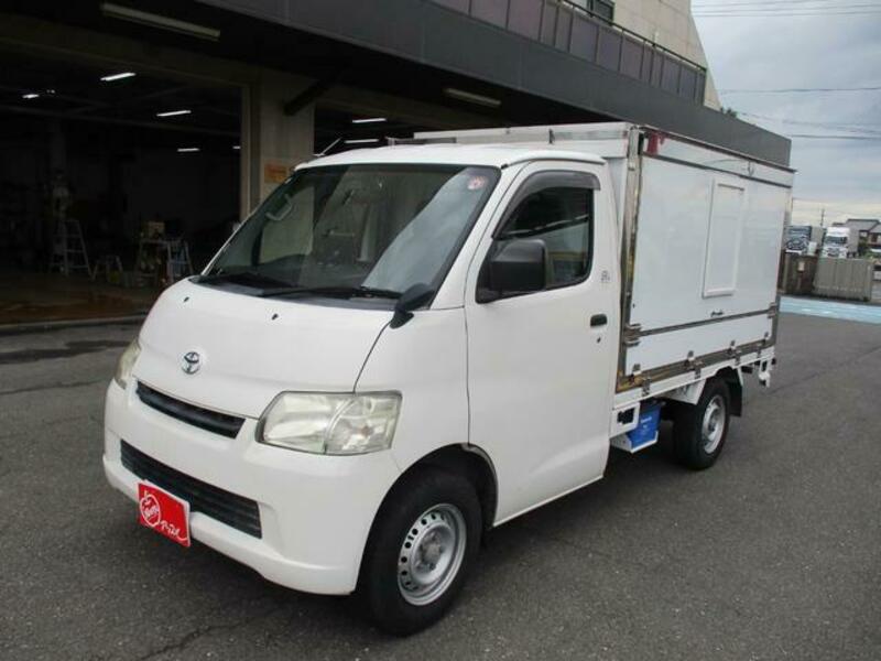 TOWNACE TRUCK