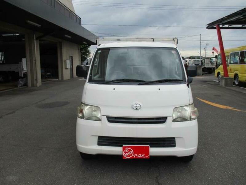 TOWNACE TRUCK