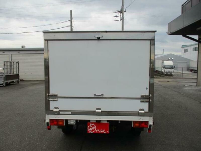 TOWNACE TRUCK
