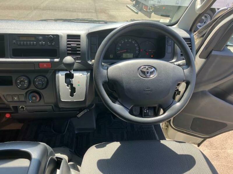 HIACE WAGON
