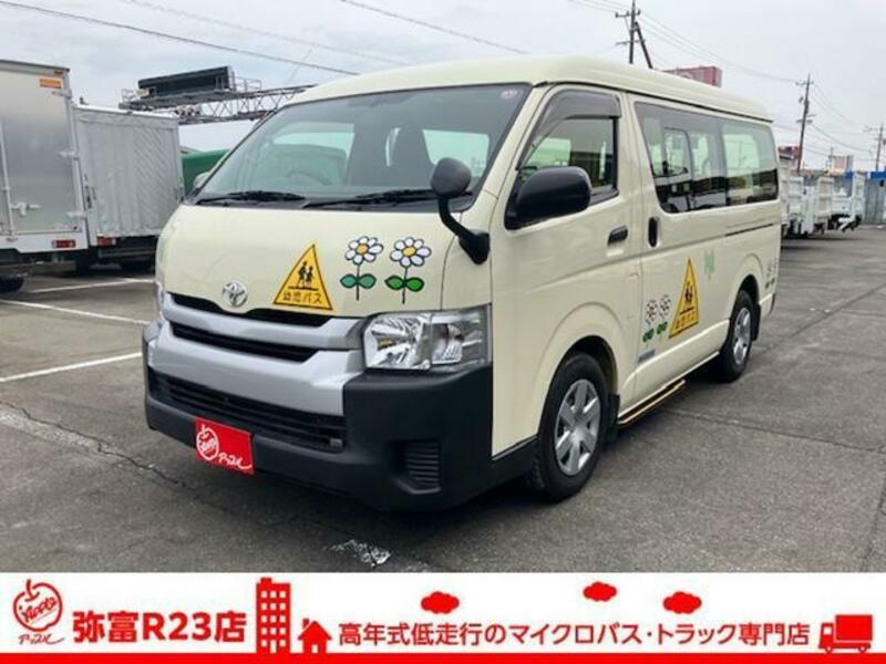 TOYOTA HIACE WAGON