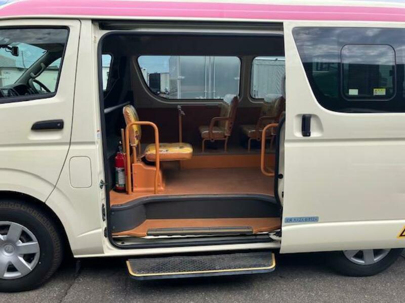 HIACE WAGON