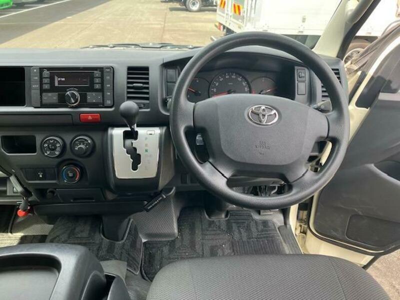 HIACE WAGON