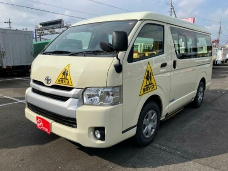 TOYOTA HIACE WAGON