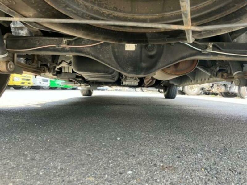 HIACE COMMUTER