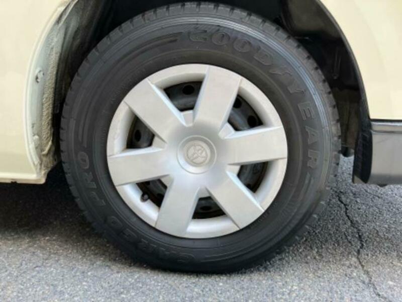 HIACE COMMUTER