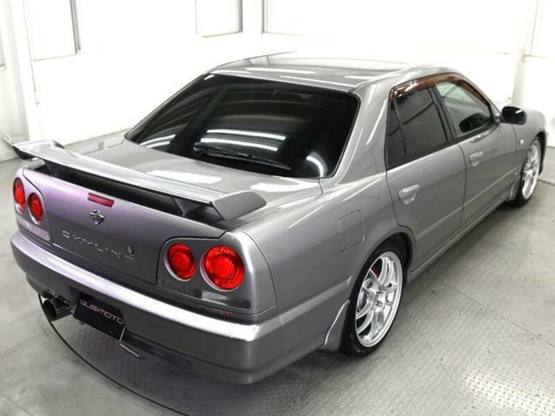SKYLINE