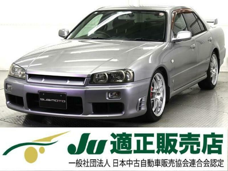 NISSAN SKYLINE