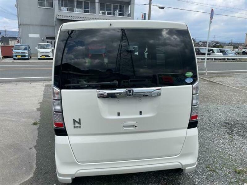 N BOX