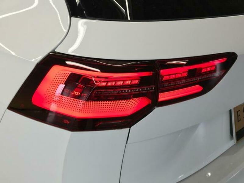 GOLF VARIANT