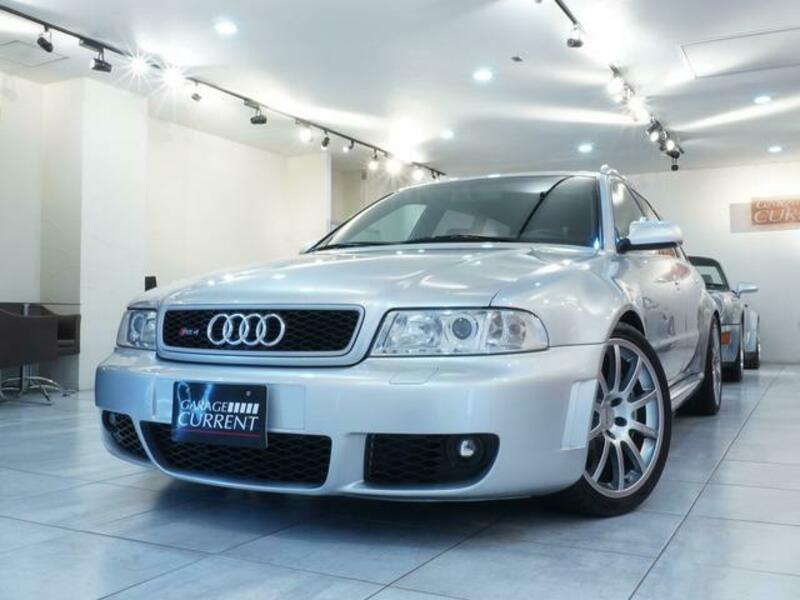 AUDI RS4