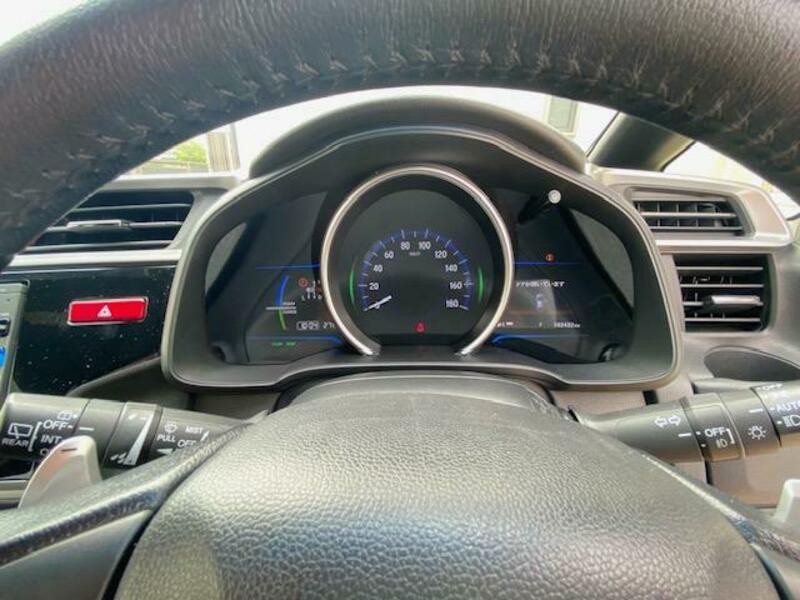 FIT HYBRID